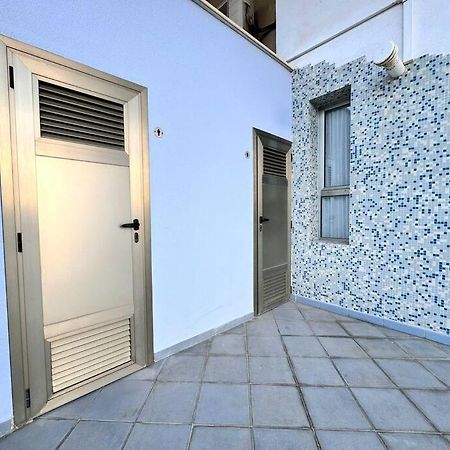 Suite Delphine By Calpitality Exterior photo